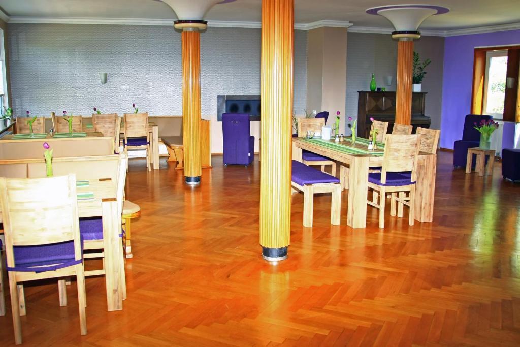 Hotel Sonnenhof Зиндельфинген Экстерьер фото