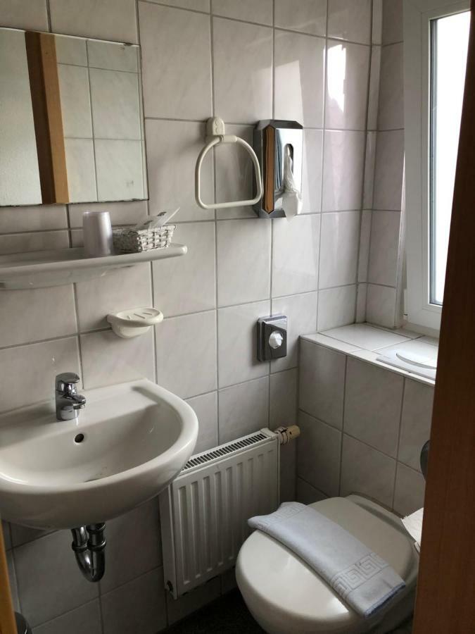 Hotel Sonnenhof Зиндельфинген Экстерьер фото